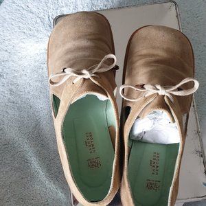 Barney's New York, Henry Beguelin, Tan Suede Shoes, Ladies size 38 (US size 7.5)